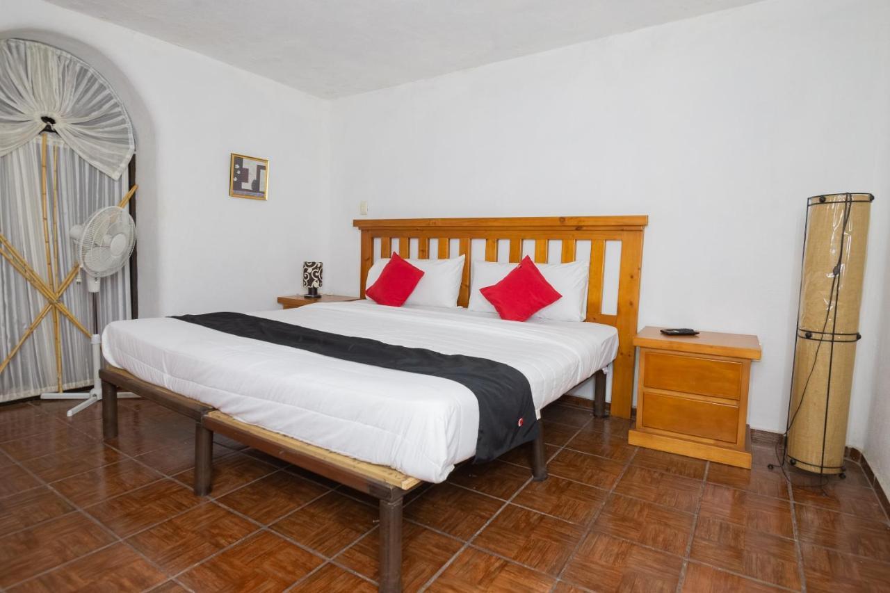 Capital O Next Yard Hotel & Suites Tequisquiapan Сан-Луис-Потоси Экстерьер фото