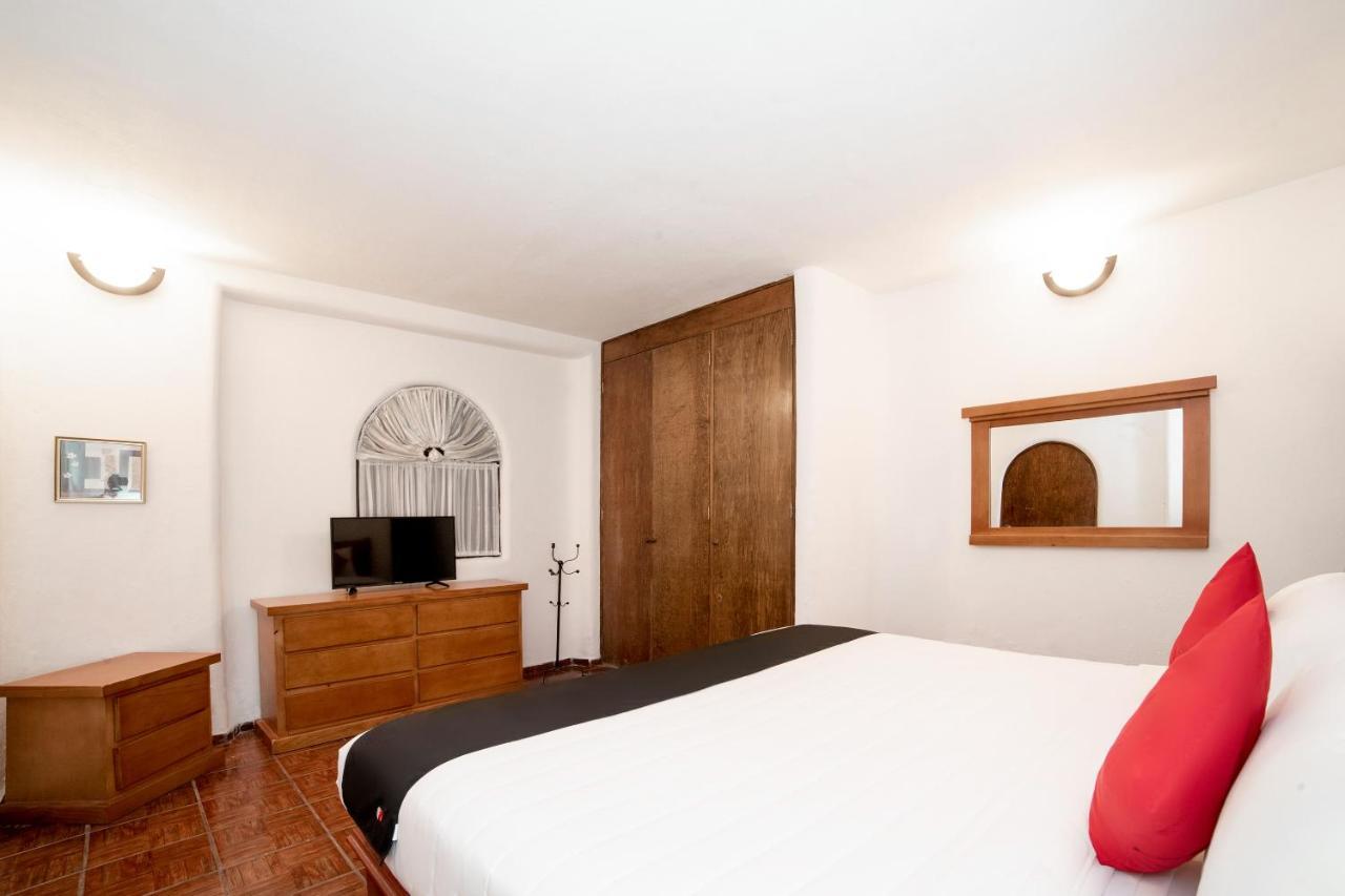 Capital O Next Yard Hotel & Suites Tequisquiapan Сан-Луис-Потоси Экстерьер фото